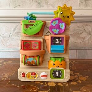 Mattel Fisher Price Peek & Play Laugh & Learn Busy Garden Smart Stages Toy